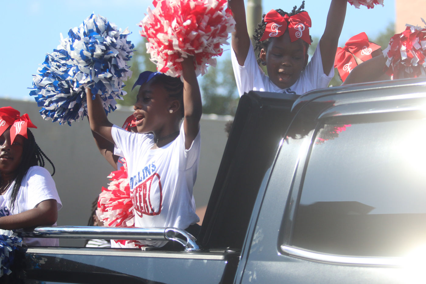 Mullins celebrates return of Golden Leaf Festival